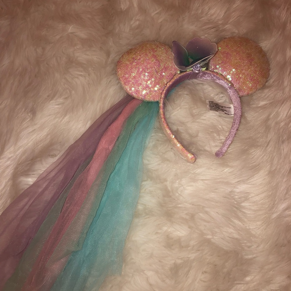 NEVER WORN adorable Disney Mickey ears